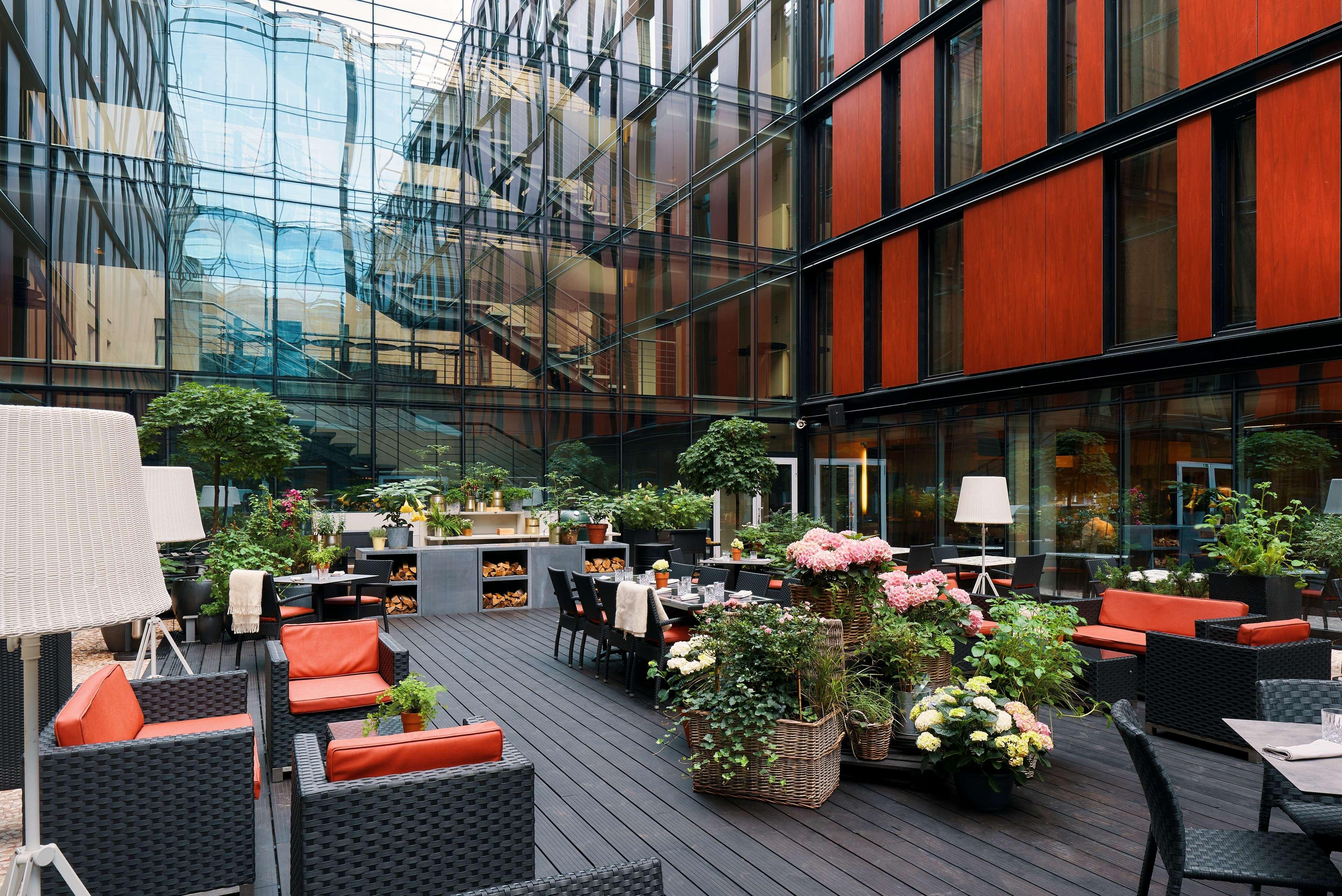 Radisson Blu Elizabete Hotel, Рига Экстерьер фото