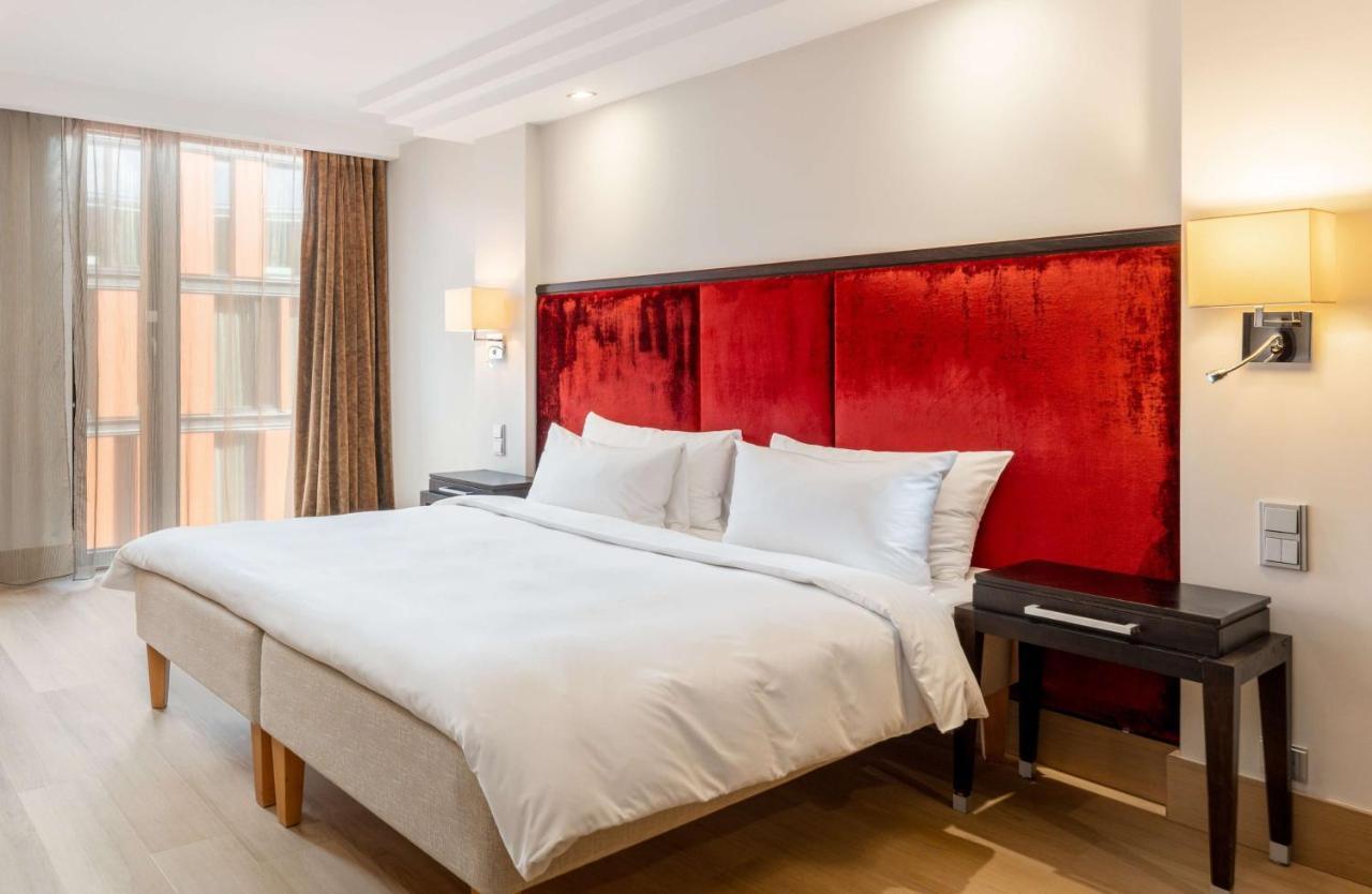Radisson Blu Elizabete Hotel, Рига Экстерьер фото