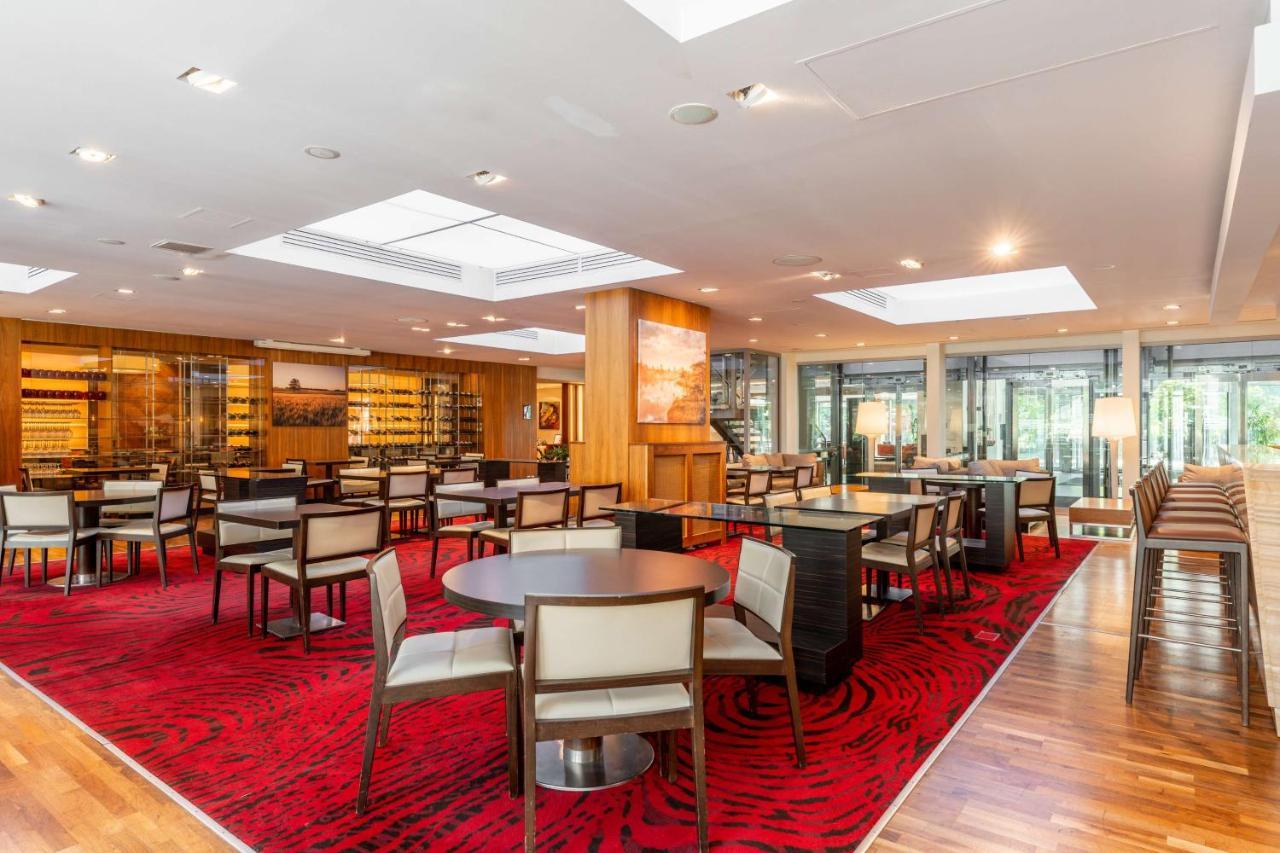Radisson Blu Elizabete Hotel, Рига Экстерьер фото
